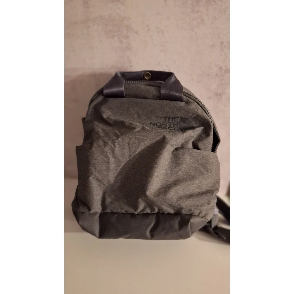 THE NORTH FACE Recon Blue Unisex Hiking School Work Laptop Backpack 30 Liter